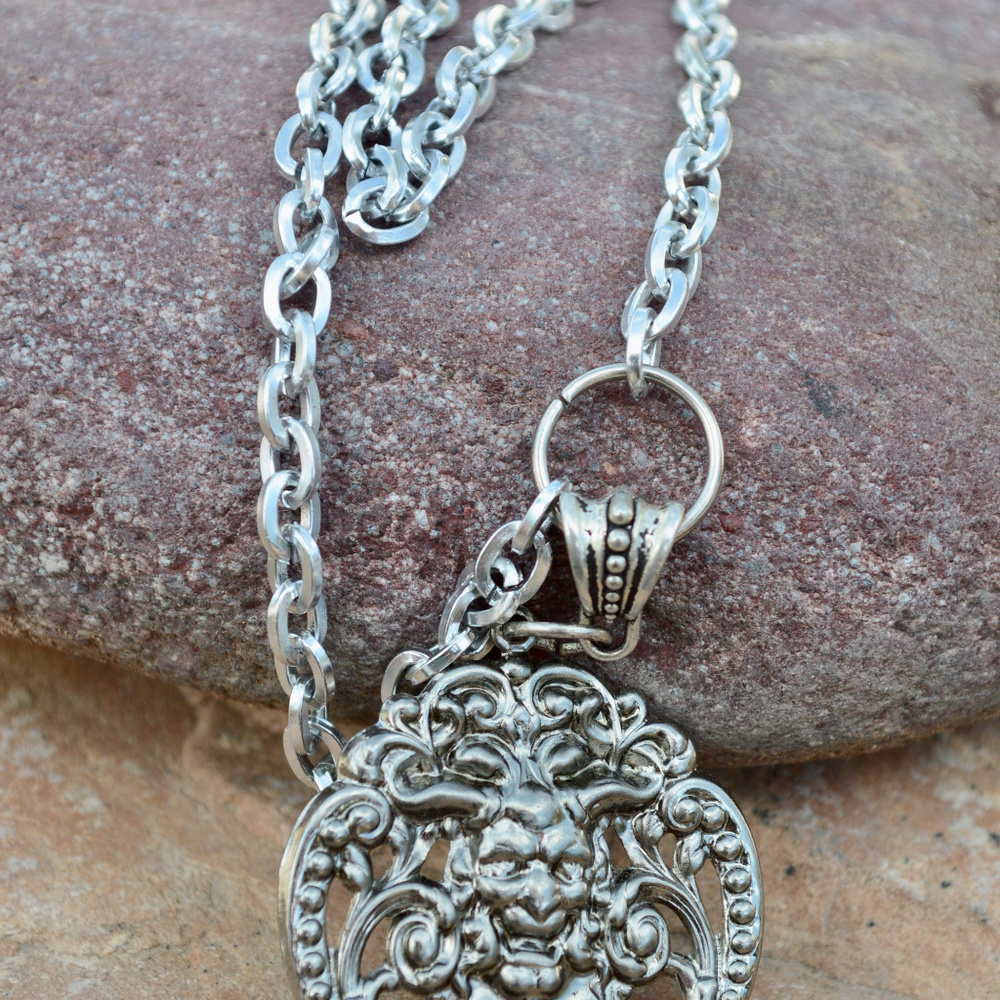 Demon Devil Gothic Peruzzi Necklace Pendant Silver - Picture 2 of 5